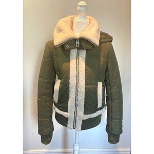 Cyn & Luca Women's Sustainable Bomber Jacket with Sherpa Trim Olive Green Color